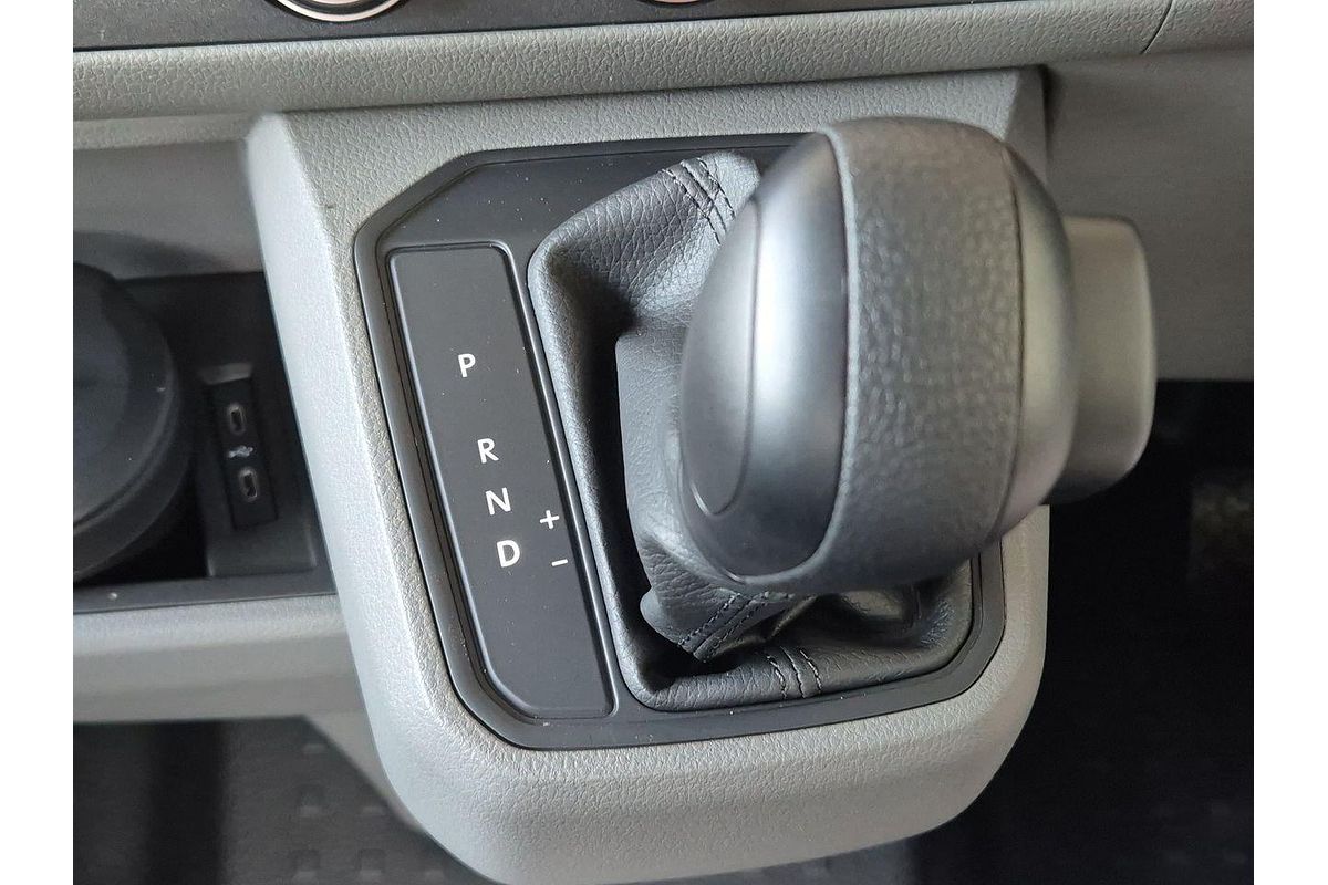 2024 Volkswagen Transporter TDI450 T6.1 LWB