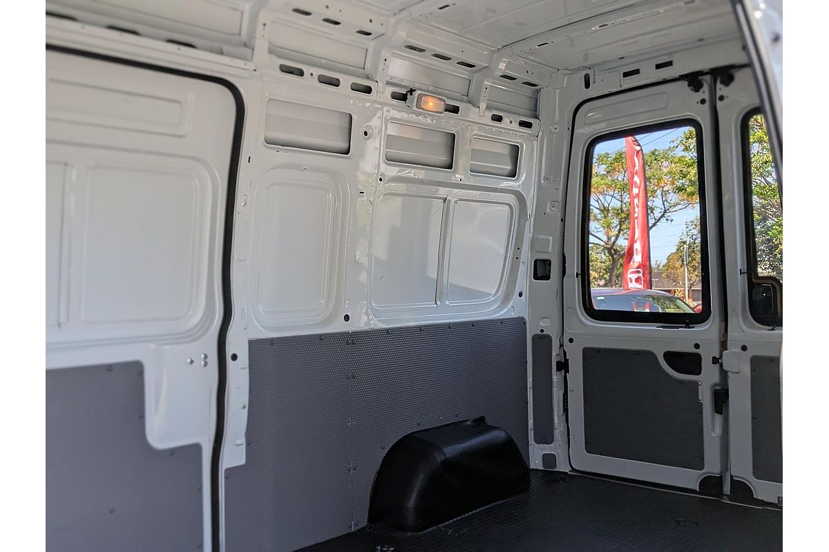 2022 LDV V80 LWB