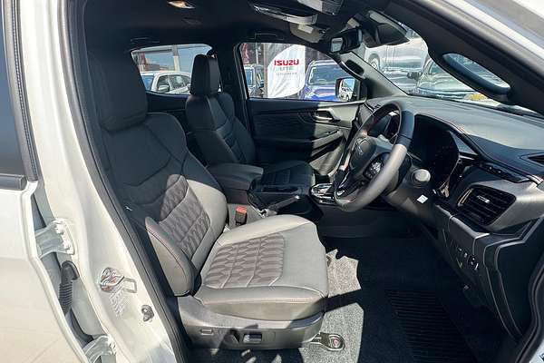 2024 Isuzu D-MAX X-TERRAIN 4X4