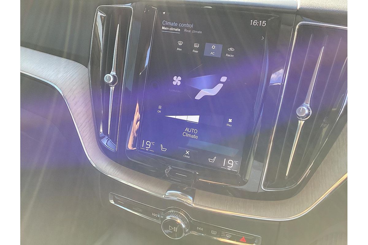 2018 Volvo XC60 T5 Inscription