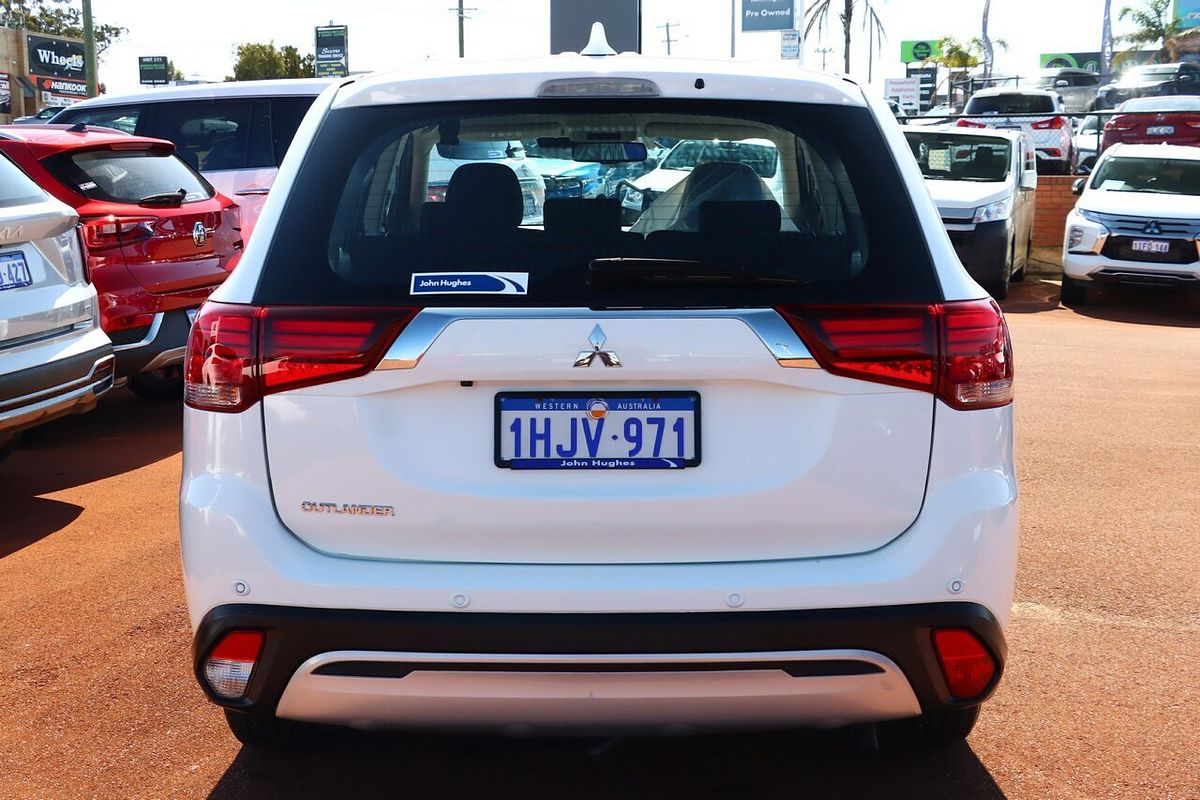2021 Mitsubishi Outlander ES in WHITE Used SUV Wangara WA