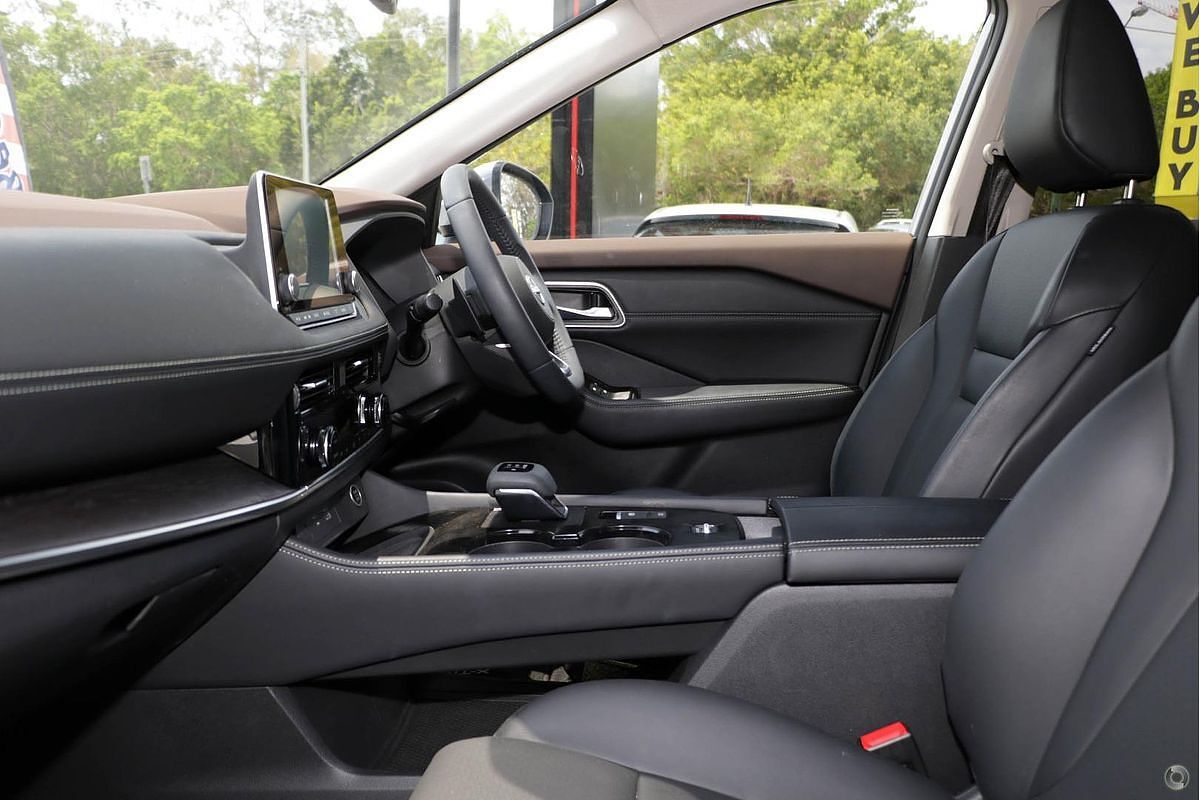2024 Nissan X-TRAIL ST-L T33