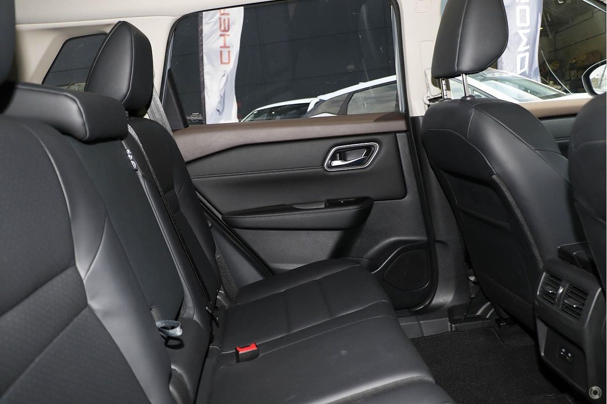 2024 Nissan X-TRAIL ST-L T33