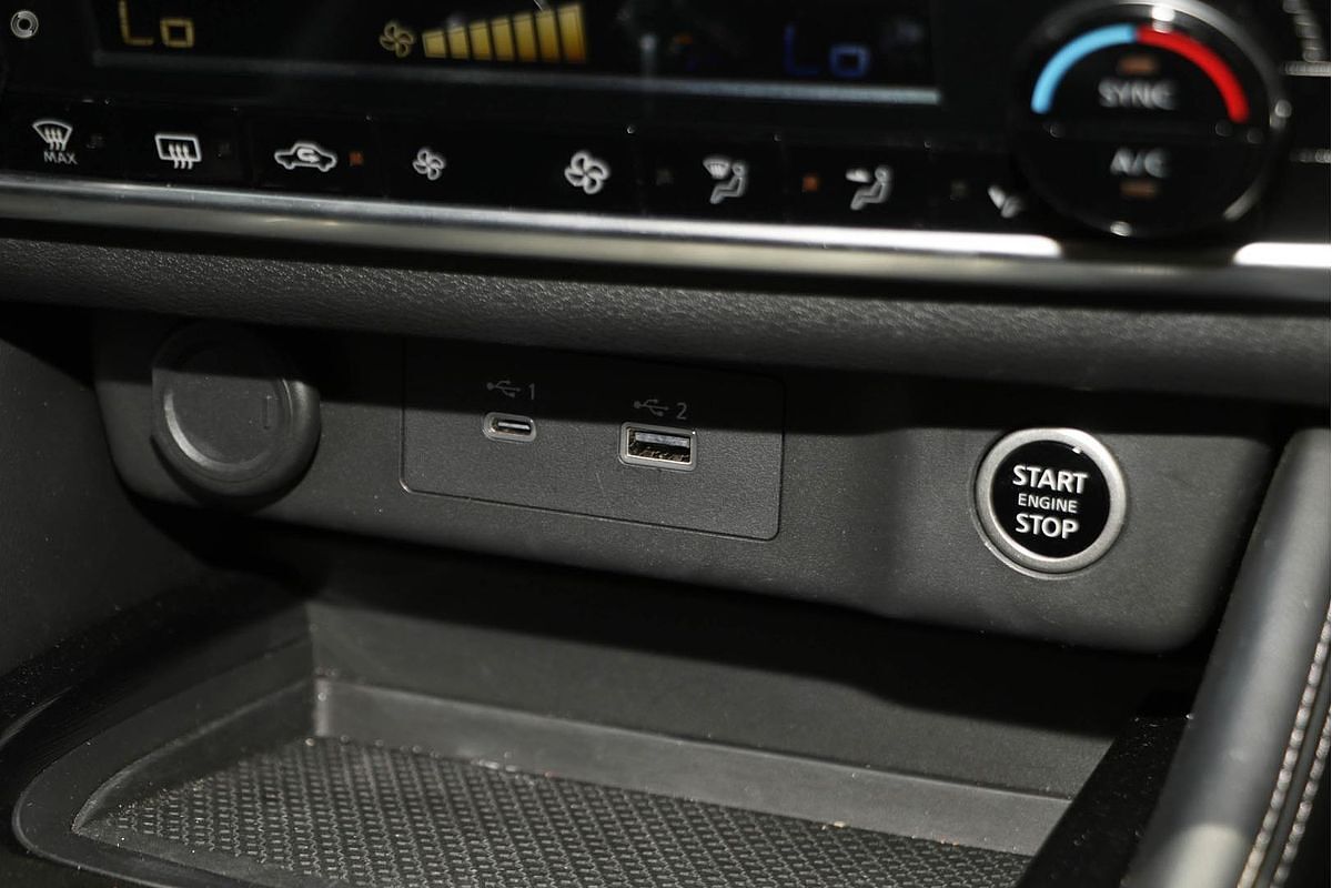 2024 Nissan X-TRAIL ST-L T33