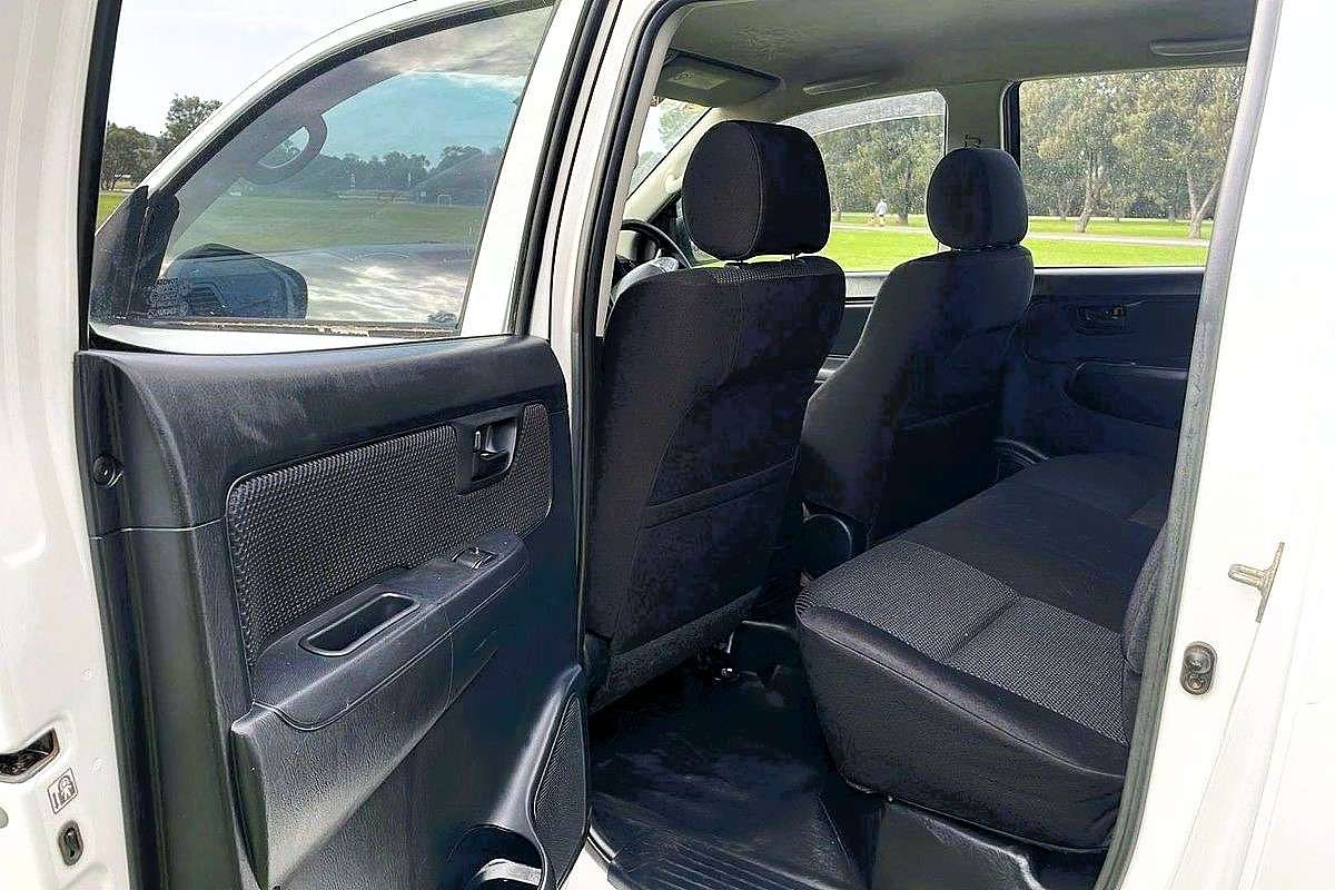 2015 Toyota Hilux SR KUN26R 4X4