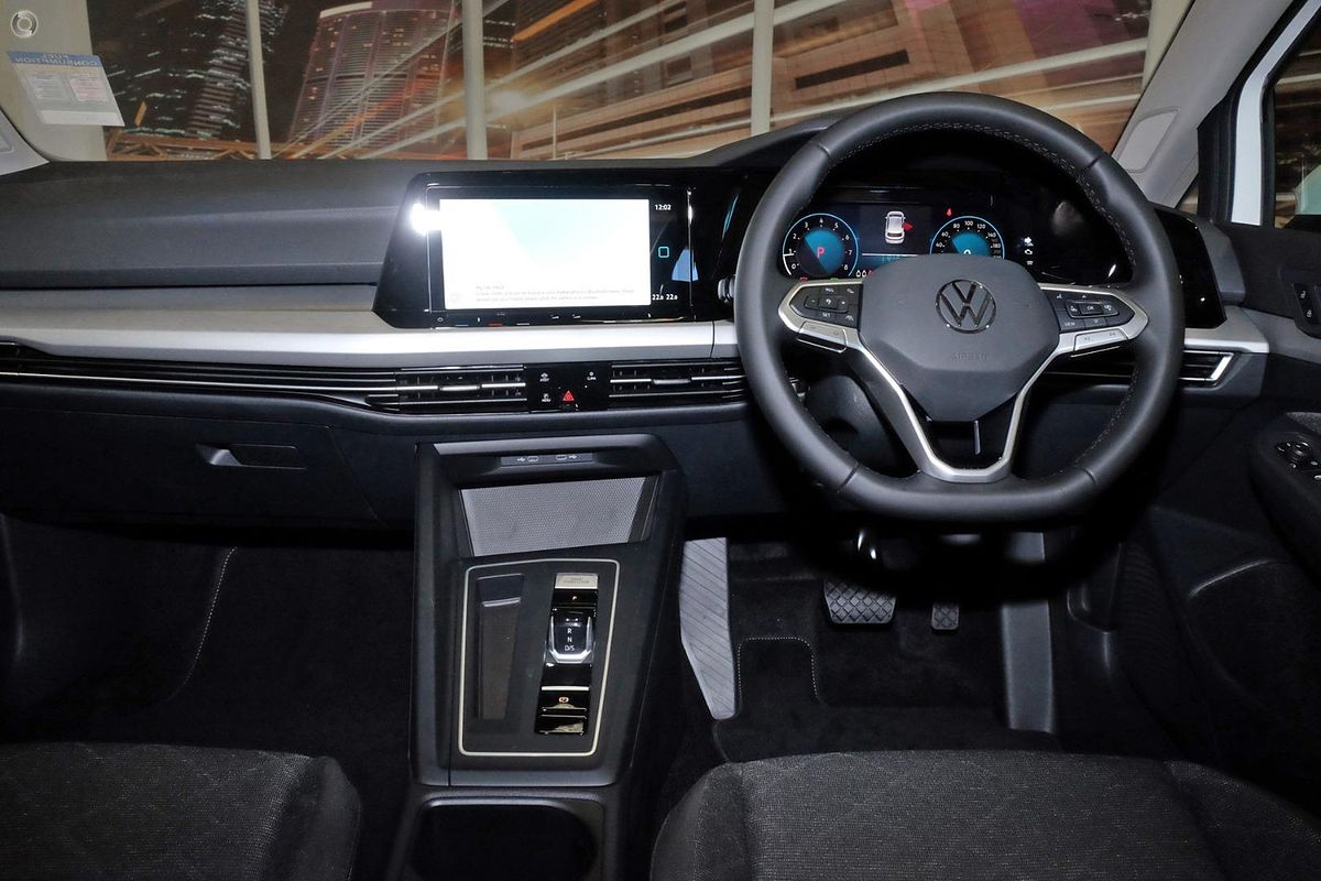 2024 Volkswagen Golf 110TSI Life 8