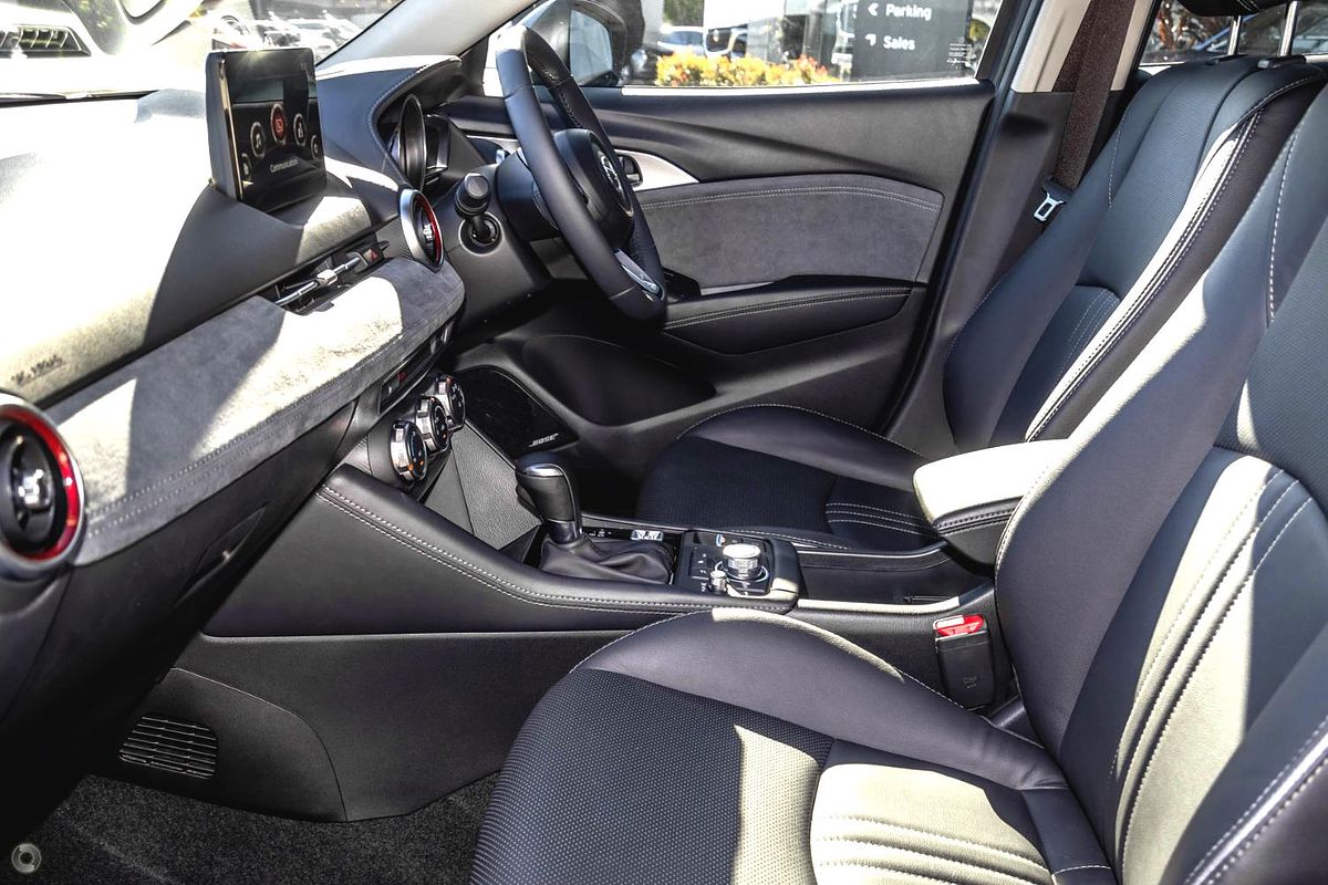 2024 Mazda CX-3 G20 Akari DK