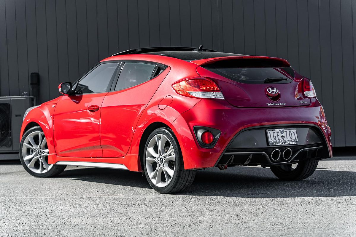 2015 Hyundai Veloster SR Turbo + FS4 Series II