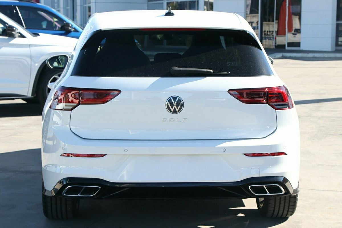 2024 Volkswagen Golf 110TSI R-Line 8