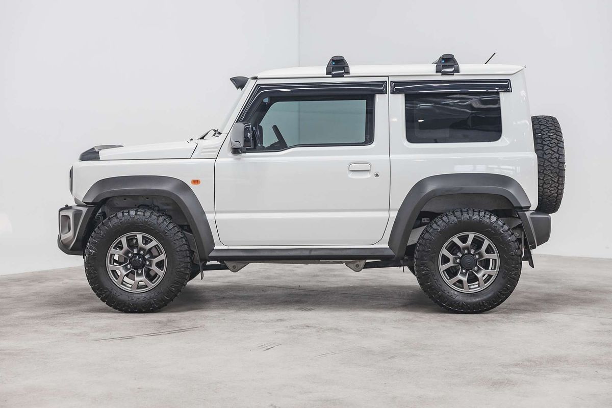 2023 Suzuki Jimny GLX GJ