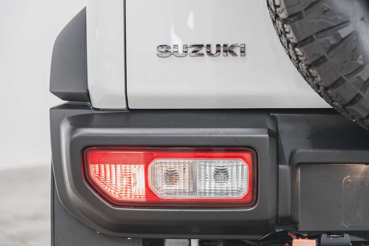 2023 Suzuki Jimny GLX GJ