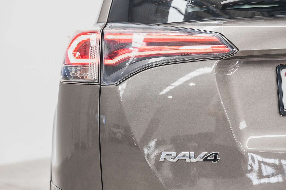 2018 Toyota RAV4 GX ZSA42R