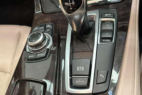 2011 BMW 5 Series 535i F11