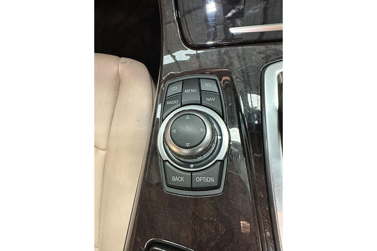 2011 BMW 5 Series 535i F11