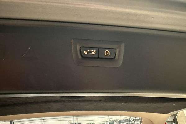 2011 BMW 5 Series 535i F11