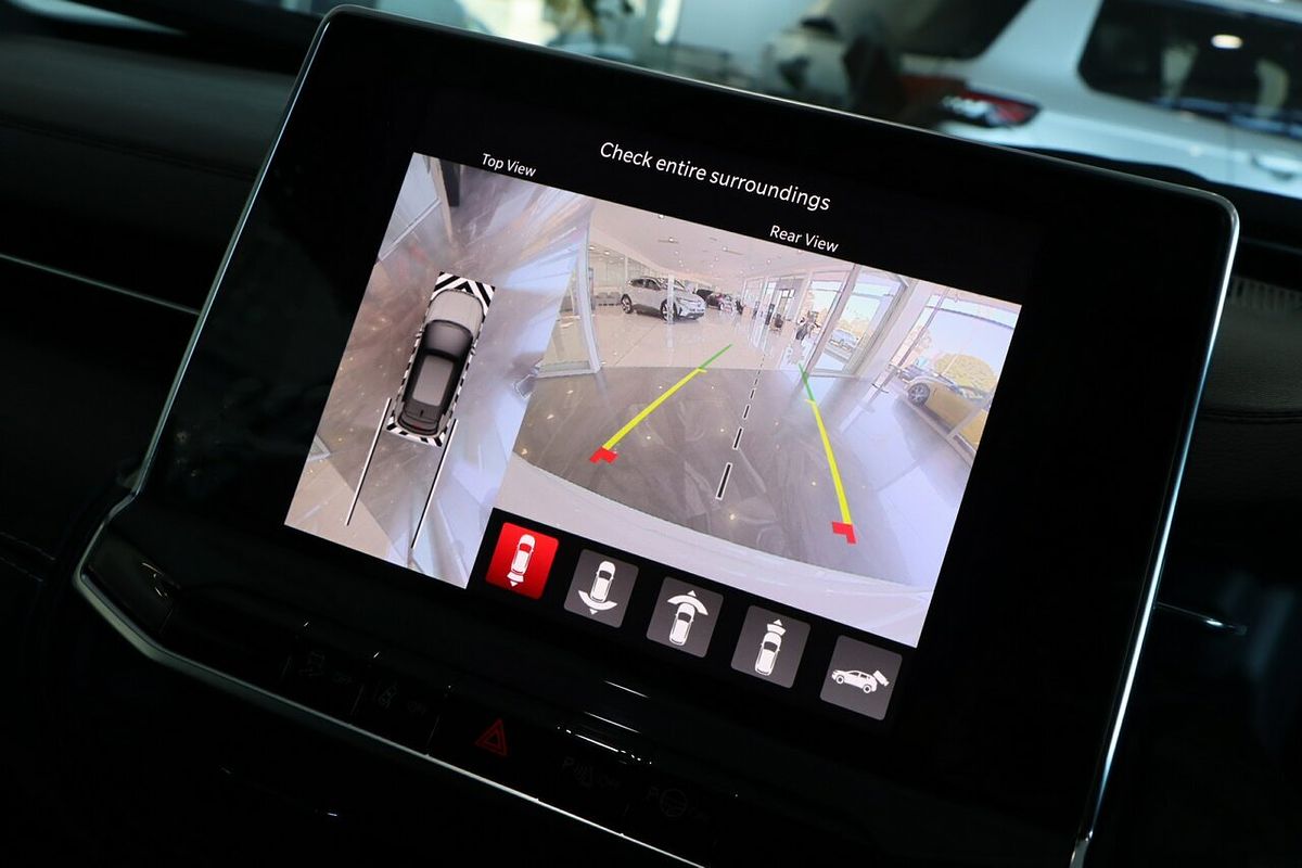 2023 Jeep Compass S-Limited M6