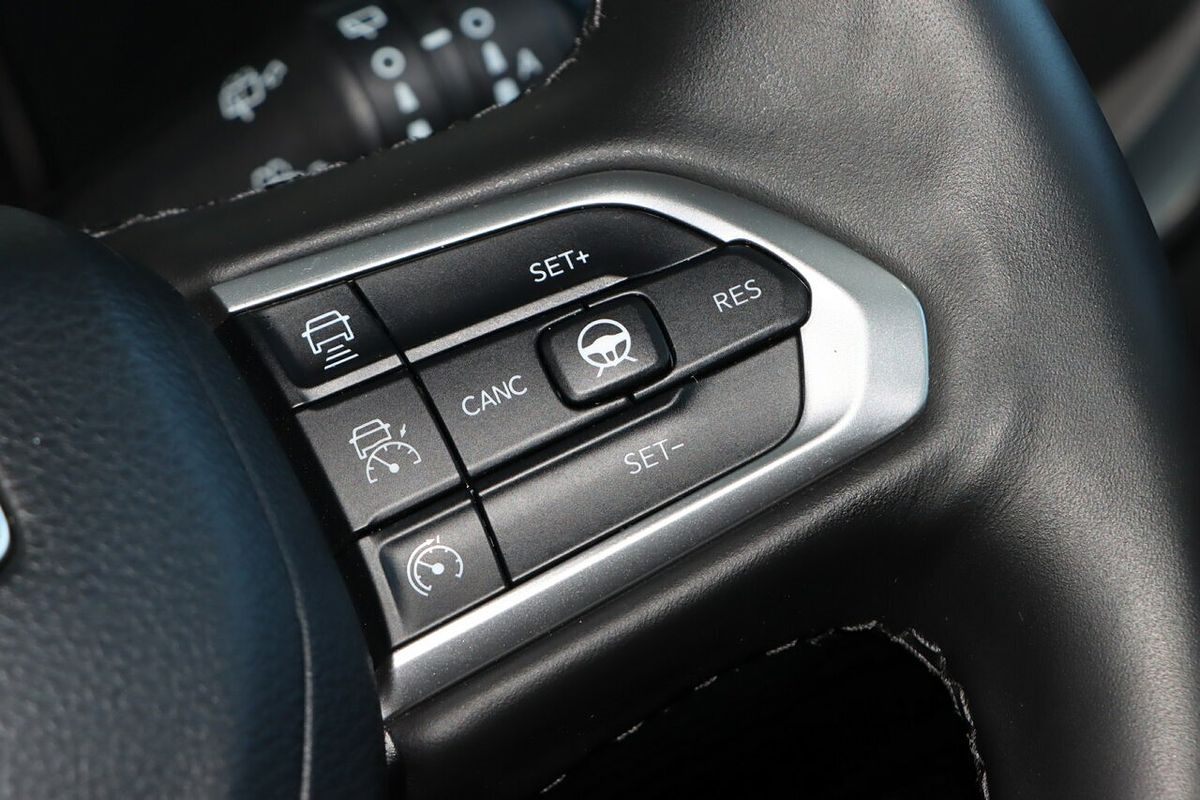 2023 Jeep Compass S-Limited M6