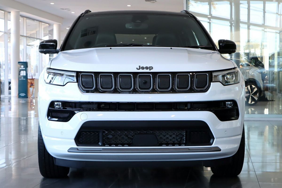 2023 Jeep Compass S-Limited M6