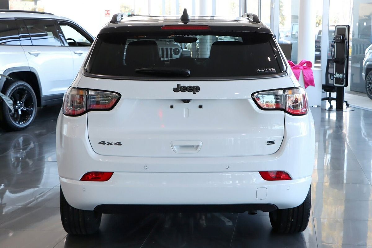 2023 Jeep Compass S-Limited M6