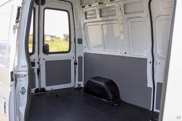 2023 LDV V80 LWB