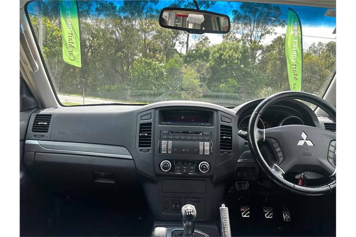 2006 Mitsubishi PAJERO VR-X LWB (4x4) NS