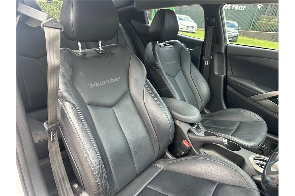 2015 Hyundai VELOSTER + FS4 SERIES 2