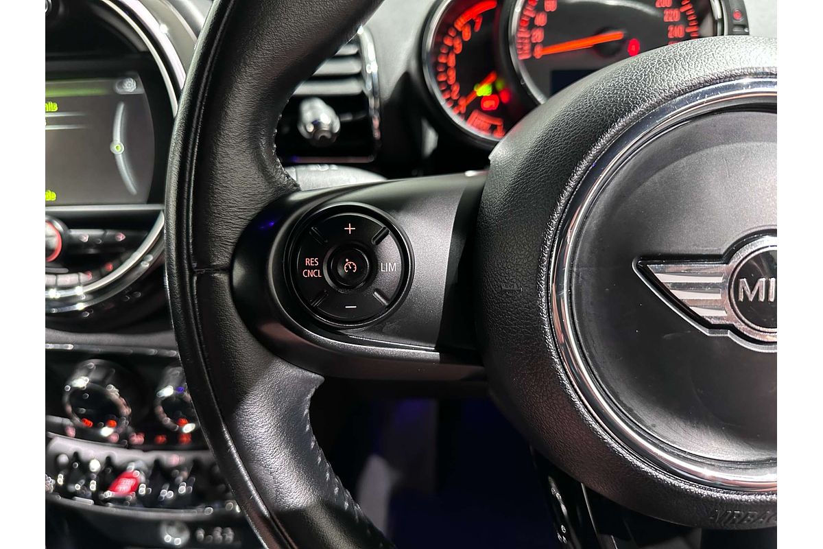 2016 MINI Clubman Cooper F54