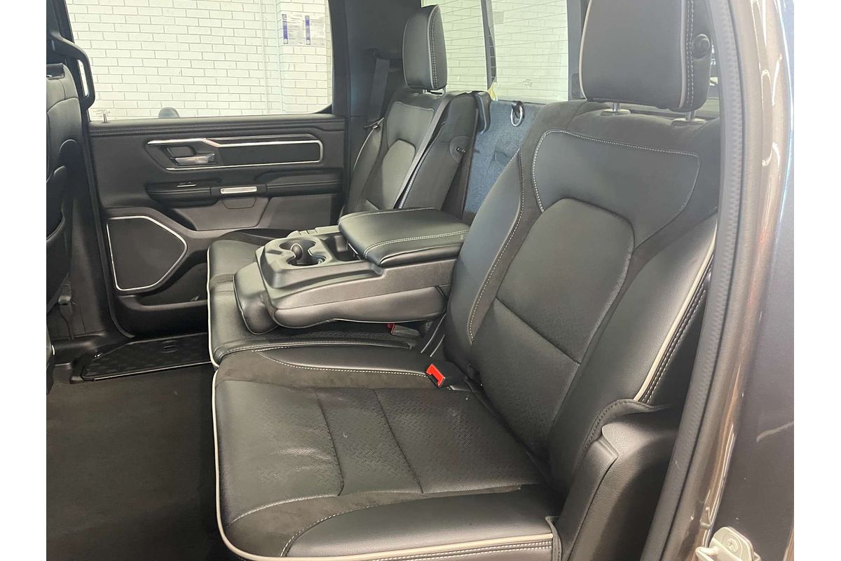 2024 RAM 1500 Laramie Sport RamBox DT 4X4 SWB