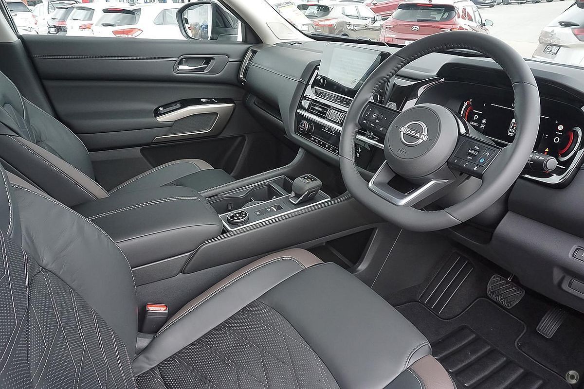 2023 Nissan Pathfinder Ti-L R53