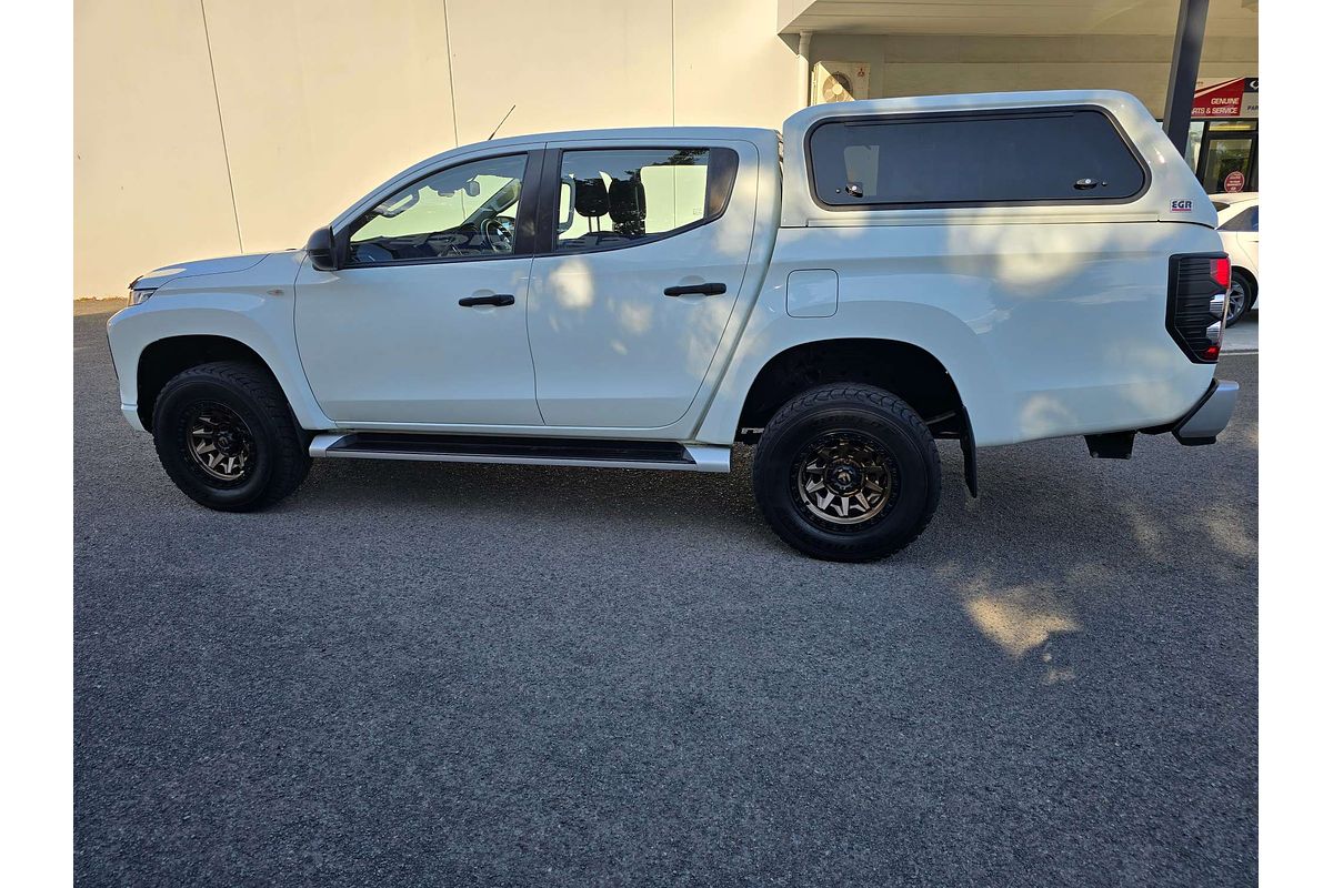 2019 Mitsubishi Triton GLX+ MR 4X4