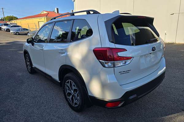 2022 Subaru Forester 2.5i S5