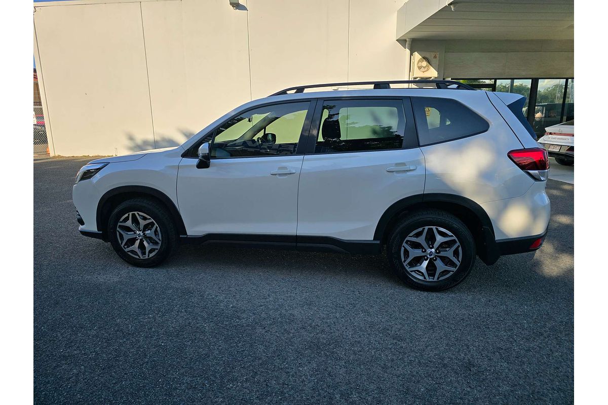2022 Subaru Forester 2.5i S5