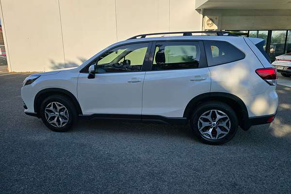 2022 Subaru Forester 2.5i S5