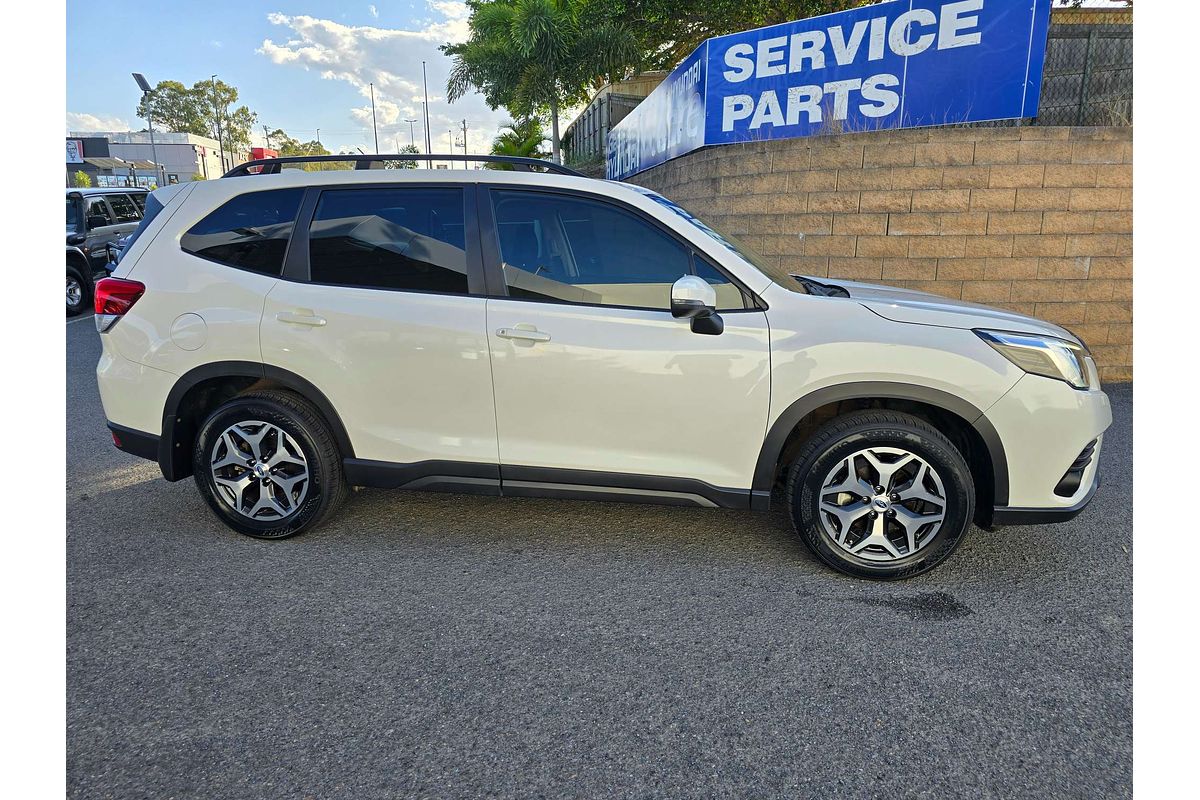 2022 Subaru Forester 2.5i S5