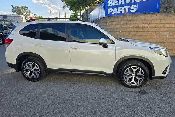 2022 Subaru Forester 2.5i S5