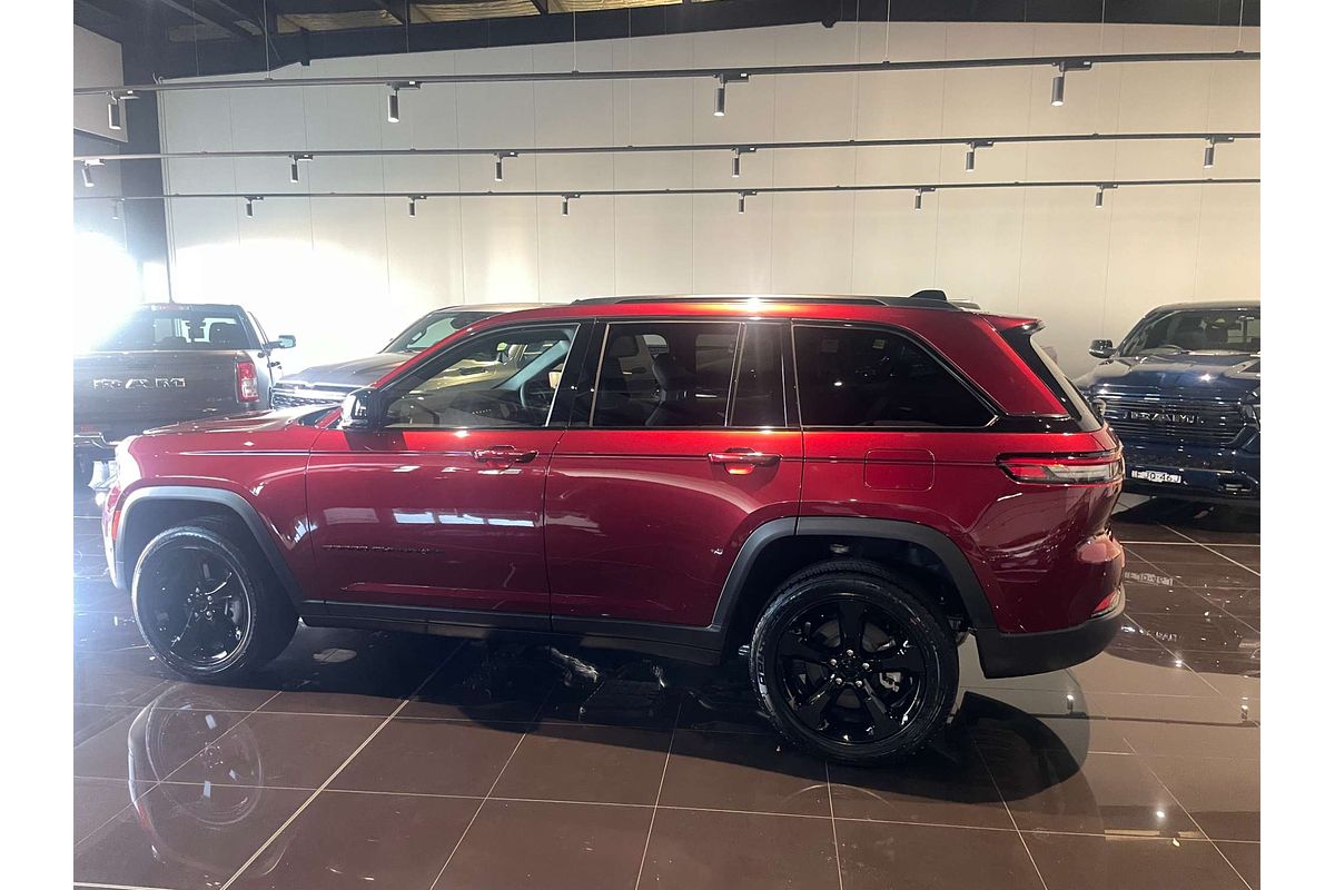 2023 Jeep Grand Cherokee Night Eagle WL