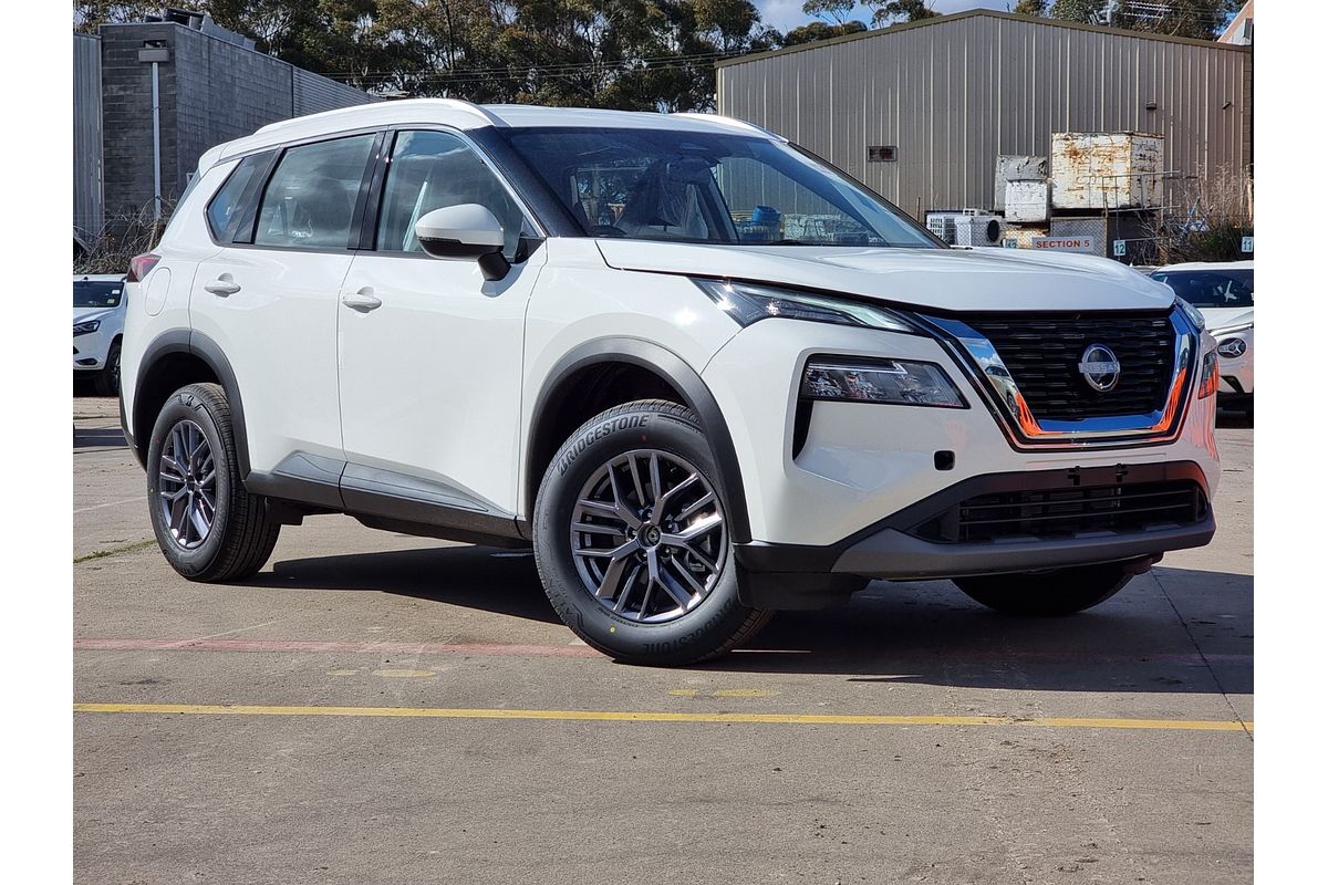 2024 Nissan X-TRAIL ST T33