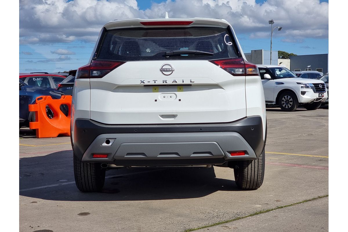 2024 Nissan X-TRAIL ST T33