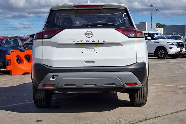 2024 Nissan X-TRAIL ST T33