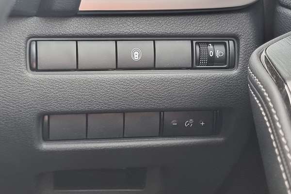 2024 Nissan X-TRAIL ST T33