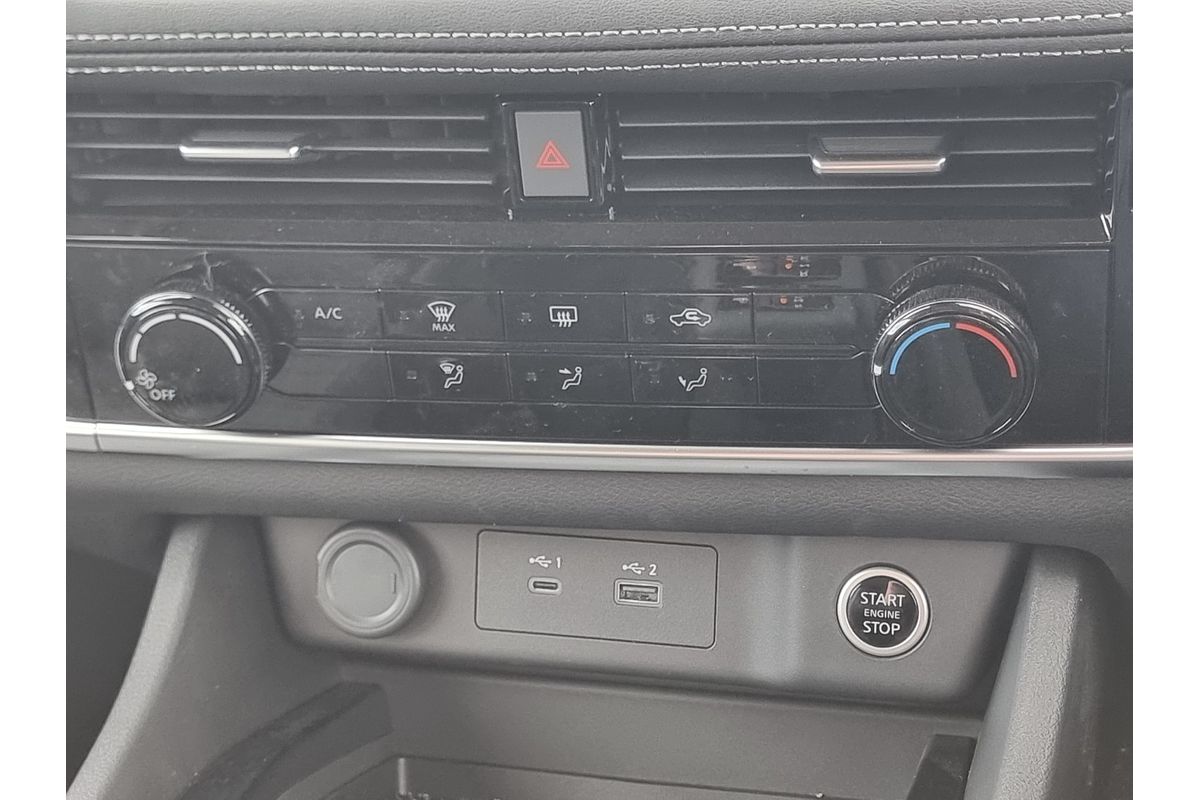 2024 Nissan X-TRAIL ST T33