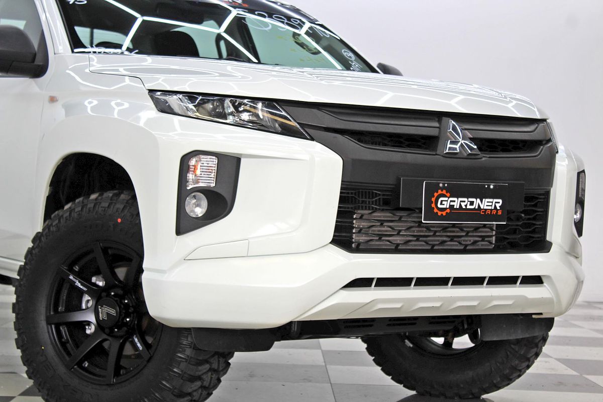 2020 Mitsubishi Triton GLX ADAS MR 4X4