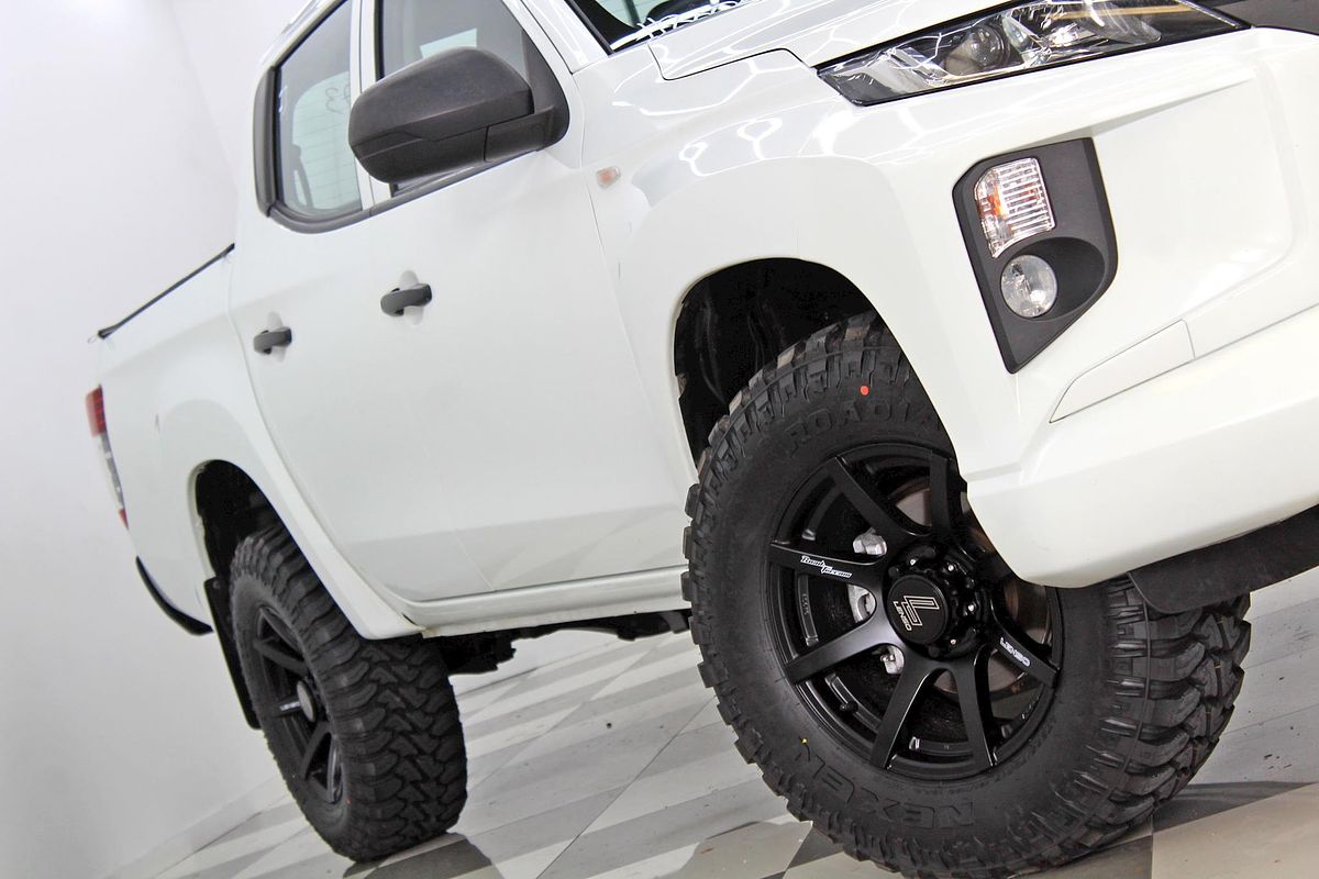 2020 Mitsubishi Triton GLX ADAS MR 4X4