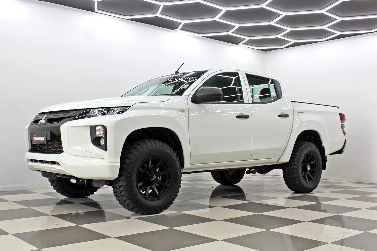 2020 Mitsubishi Triton GLX ADAS MR 4X4