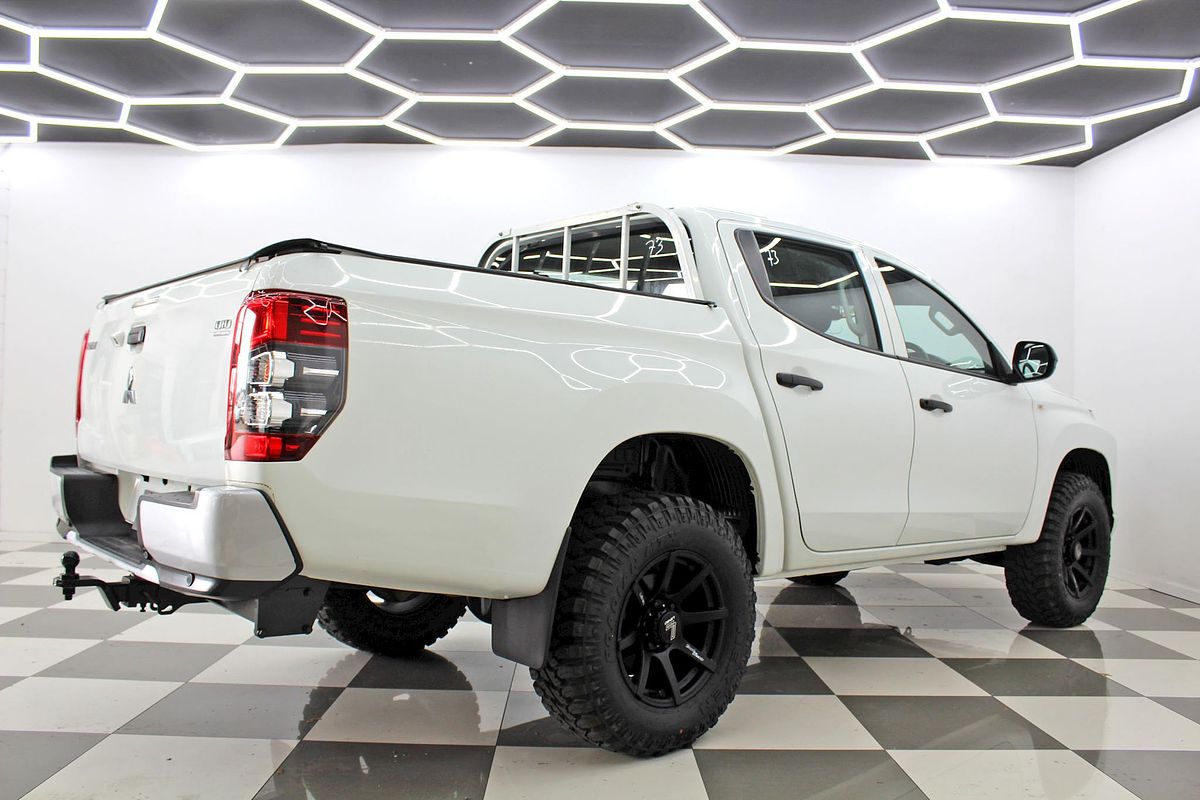 2020 Mitsubishi Triton GLX ADAS MR 4X4