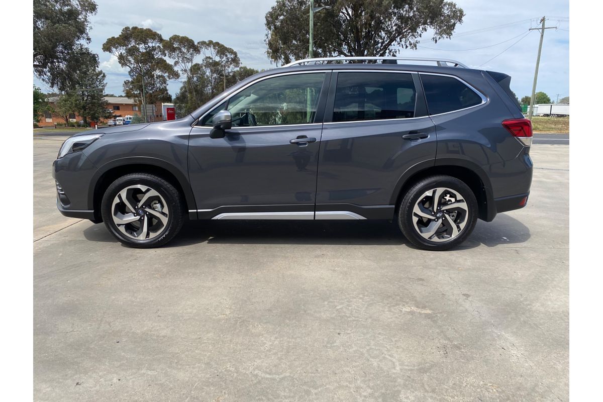 2023 Subaru Forester 2.5i-S S5