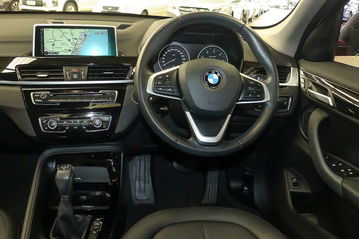 2016 BMW X1 sDrive18d F48