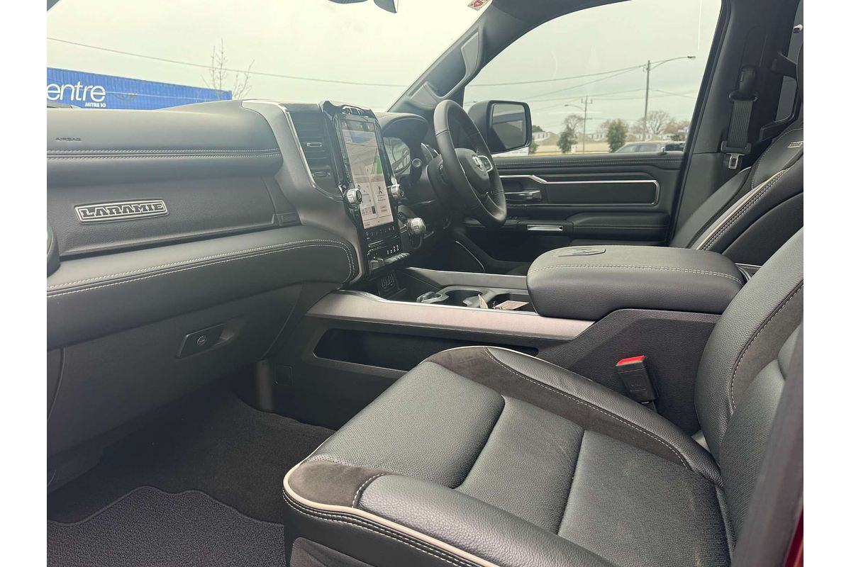 2024 RAM 1500 Laramie Sport RamBox DT 4X4