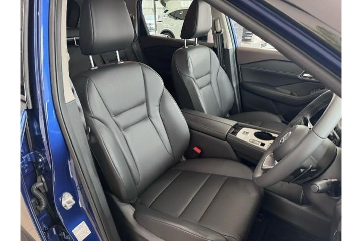 2024 Nissan X-TRAIL ST-L T33
