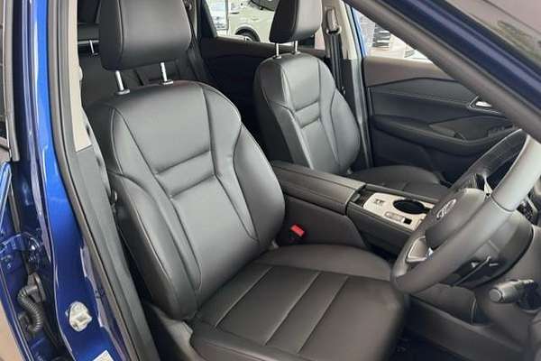 2024 Nissan X-TRAIL ST-L T33
